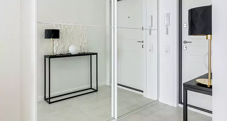 Mirrored Bifold Closet Doors Repair in Fort Myers, FL