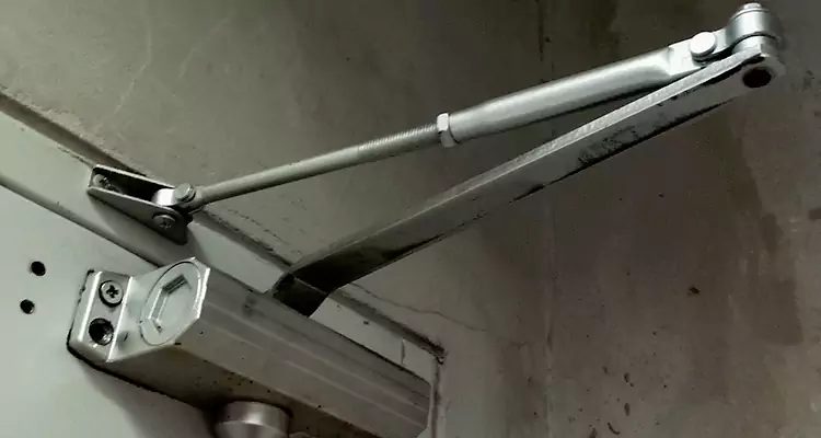 Door Closer Oil Leak Repair in Fort Myers, FL