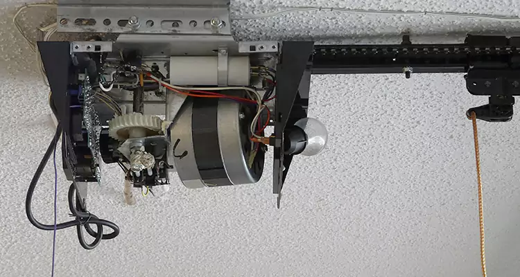 Garage Door Motor Replacement in Fort Myers, FL