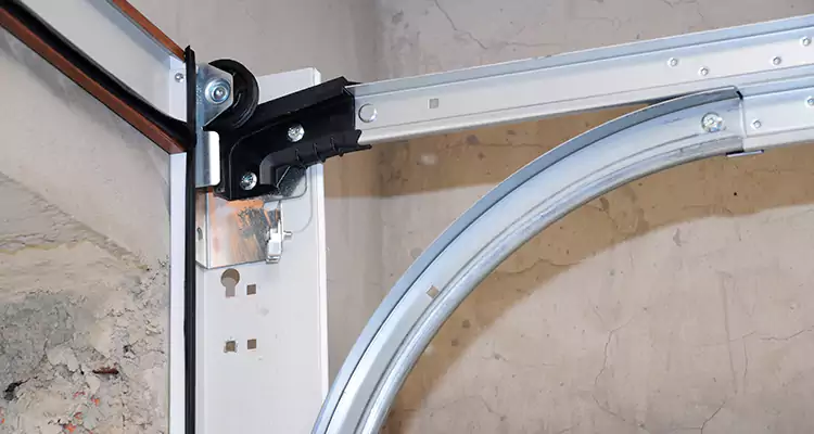 Maintain Liftmaster Garage Door Off Track in Fort Myers, FL