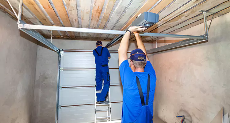 Garage Door Opener Technician in Fort Myers, FL