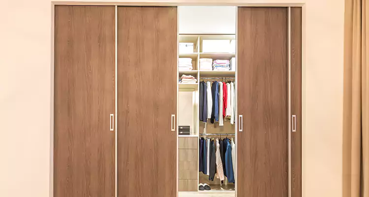 Sliding Closet Wardrobe Repairs in Fort Myers, FL